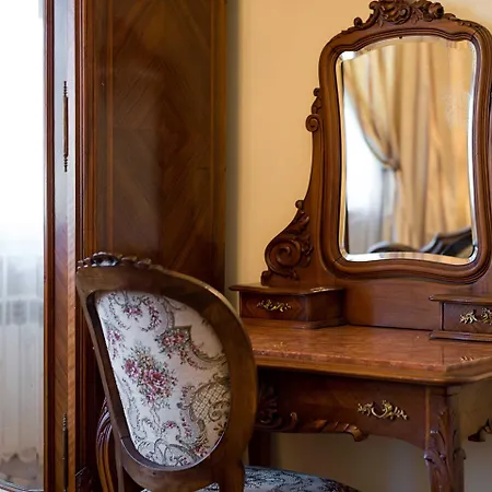 At The Fountain By Bookinghost Apartment