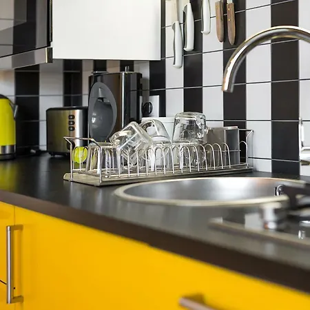 Apartment At The Fountain By Bookinghost