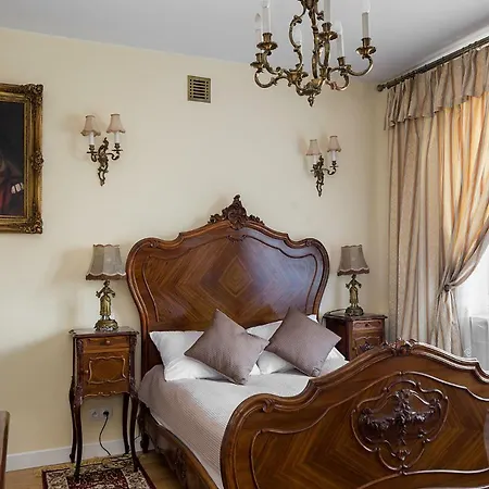 Apartment At The Fountain Warsaw