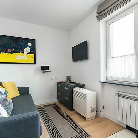 Apartment At The Fountain By Bookinghost *