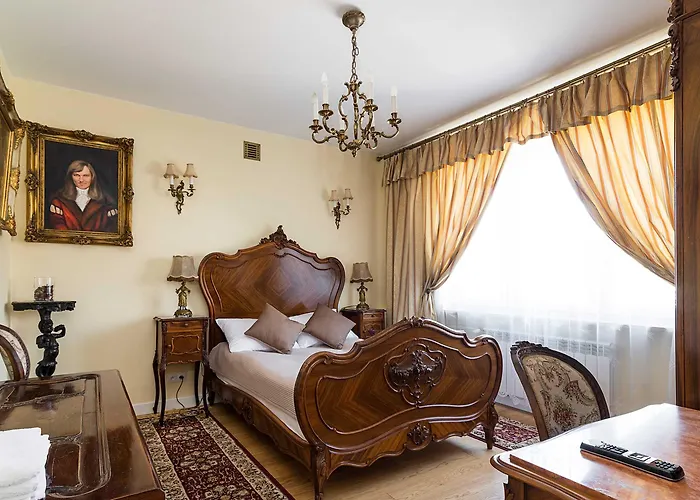 At The Fountain By Bookinghost *