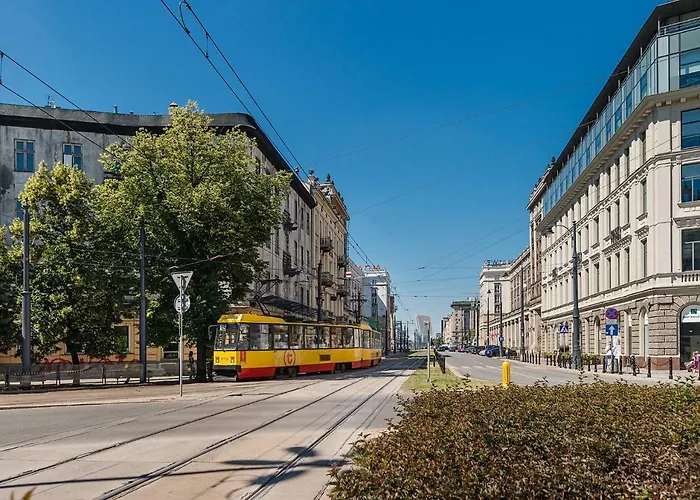 At The Fountain By Bookinghost *